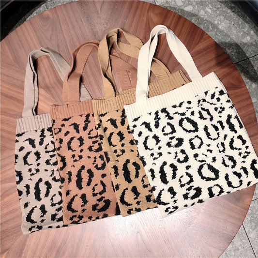 Knitted shopping bag leopard weave
