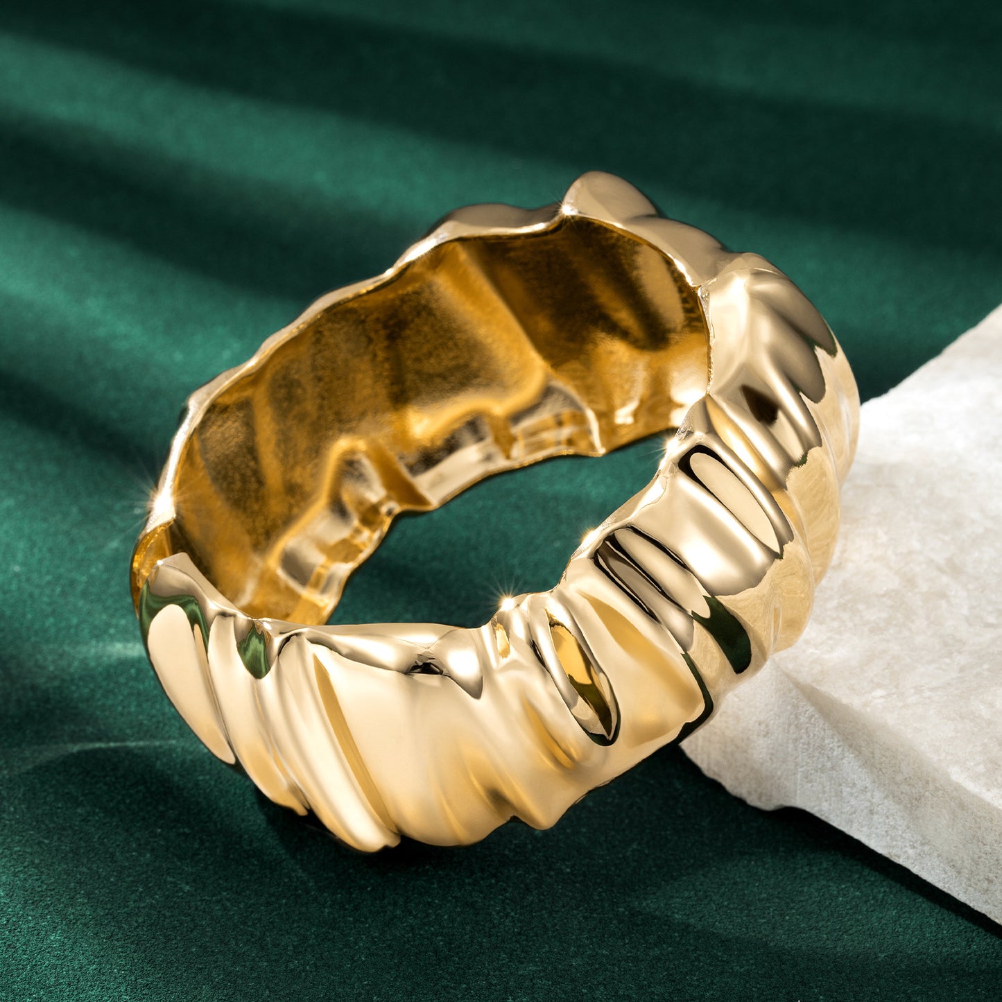 Exaggerated Statement Bracelet - Premium Fashion Jewelry