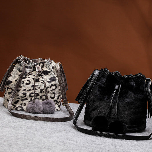 Leopard bucket bag