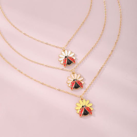 Children's Jewelry Pastoral Style Flower Ladybug Necklace Cute Cartoon Seven-spot Ladybug Pendant