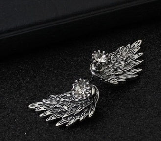 European and American foreign trade retro three-dimensional angel wings stud earrings feather-studded alloy puncture earrings