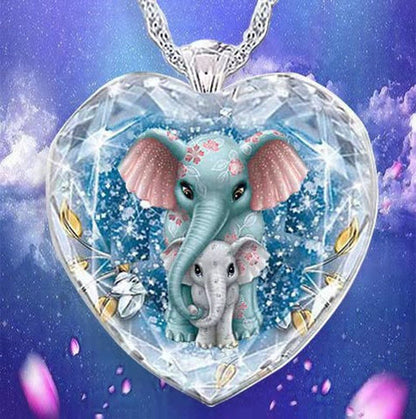 Fashion Crystal Pendant Elephant Necklace