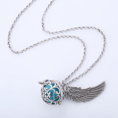 Angel wings necklace