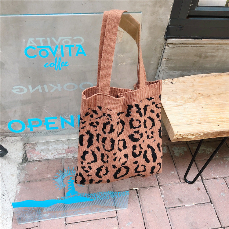 Knitted shopping bag leopard weave