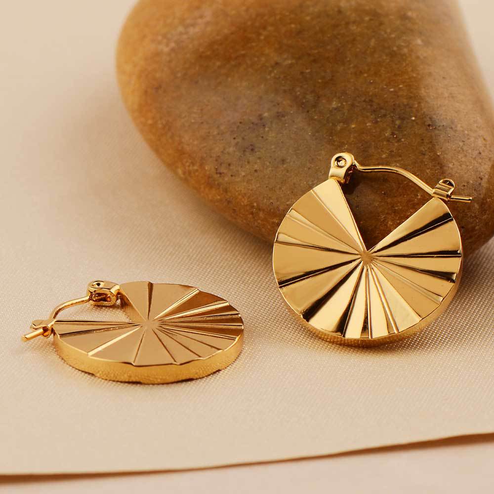 Fashion Street Exaggerated Fashion Brand Scallop Earrings