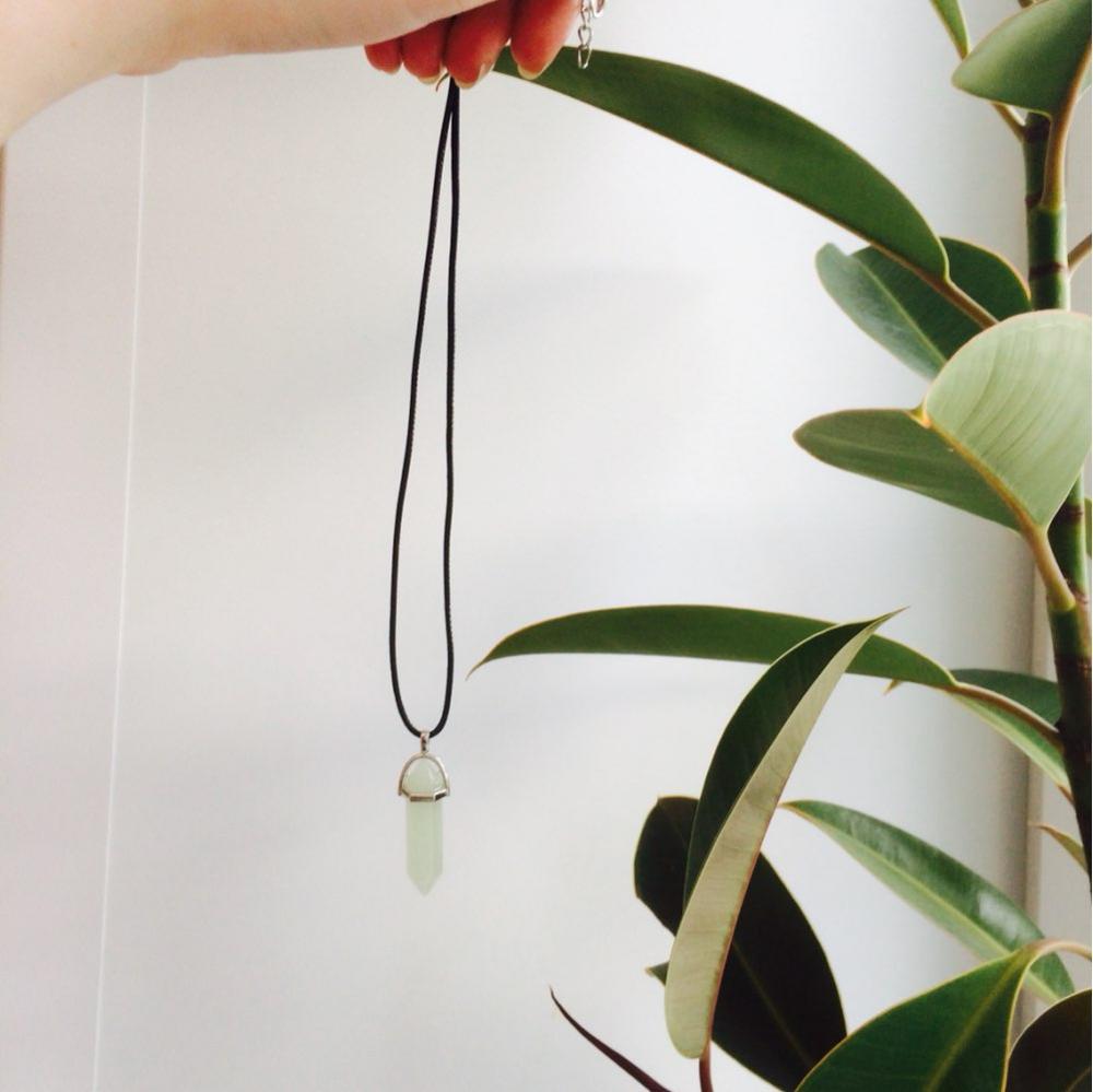 Leather Rope  Luminous Pendantfashion Luminous Stone Fluorescent Stone Hexagonal Natural Crystal Pendant Necklace