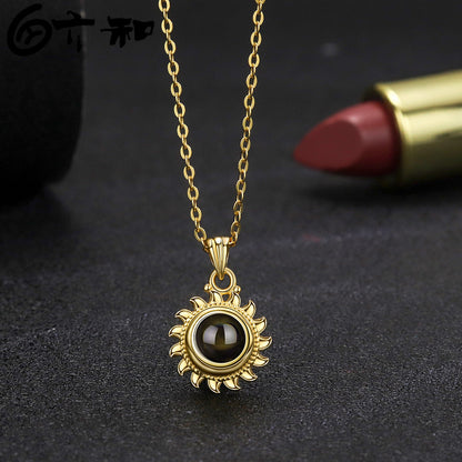 Language SUNFLOWER Projection Necklace