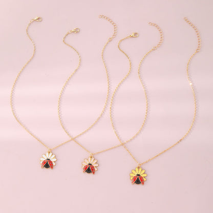 Children's Jewelry Pastoral Style Flower Ladybug Necklace Cute Cartoon Seven-spot Ladybug Pendant