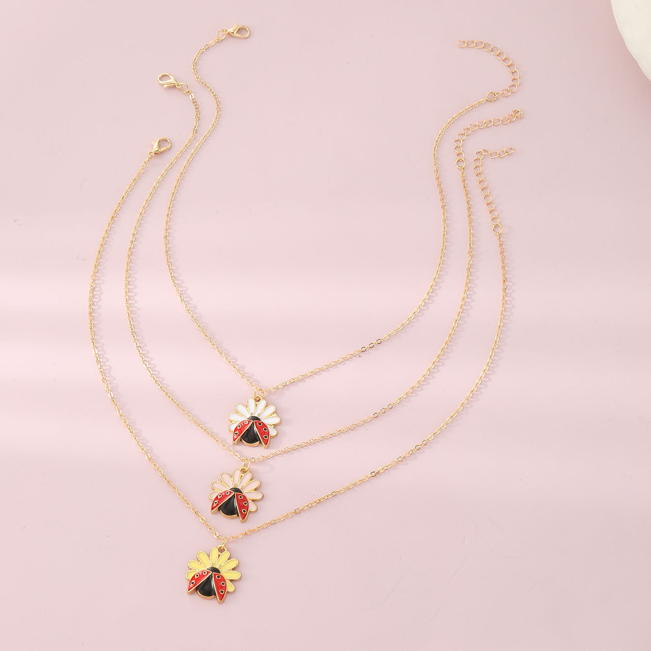 Children's Jewelry Pastoral Style Flower Ladybug Necklace Cute Cartoon Seven-spot Ladybug Pendant