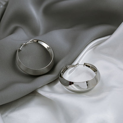 Mirror Polishing Metallic Exaggerated Geometry Round Ring Earrings