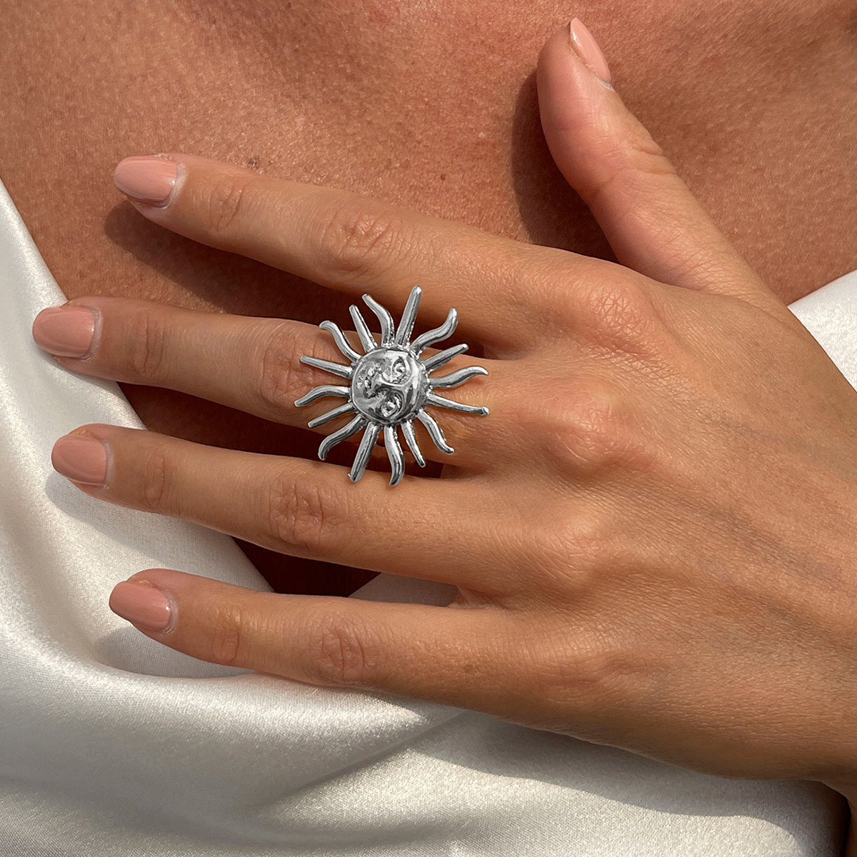 Exaggerated Face Sun Alloy Ring Suit Vacation Beach Geometric Adjustable Ring