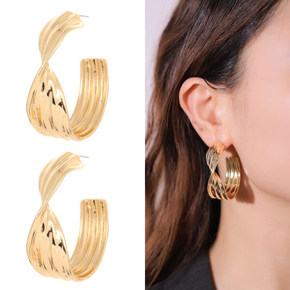 Women's Exaggerated Metal Grain Gold-plated Earrings